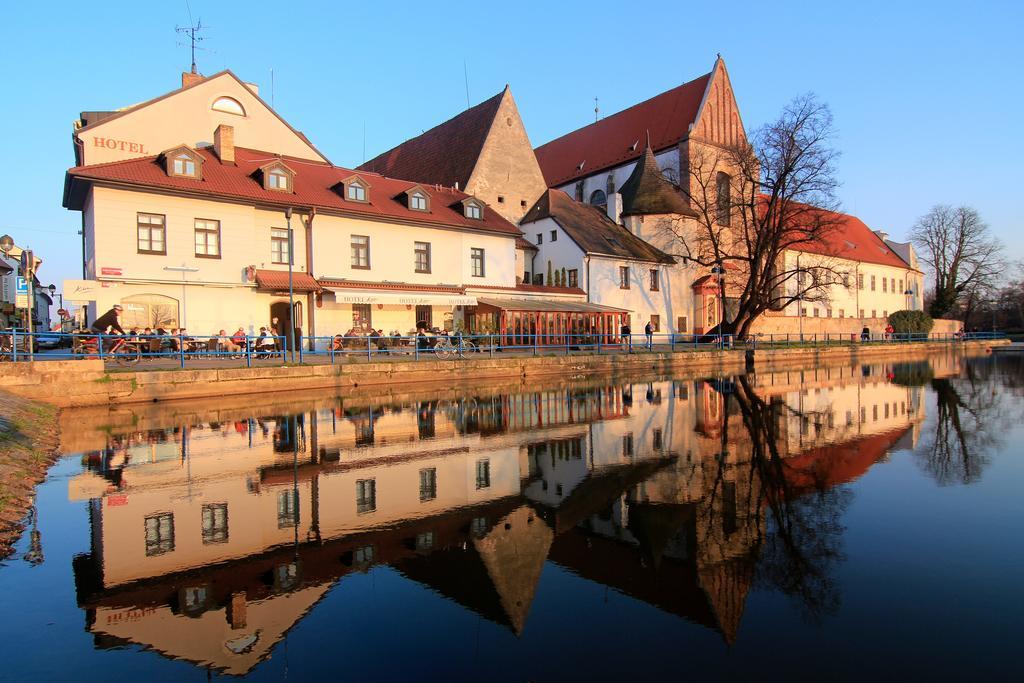 Hotel Klika Чешка Будьовица Екстериор снимка